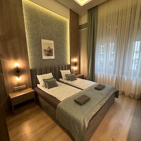 Revay 20 Suites By Corall Budapest Esterno foto