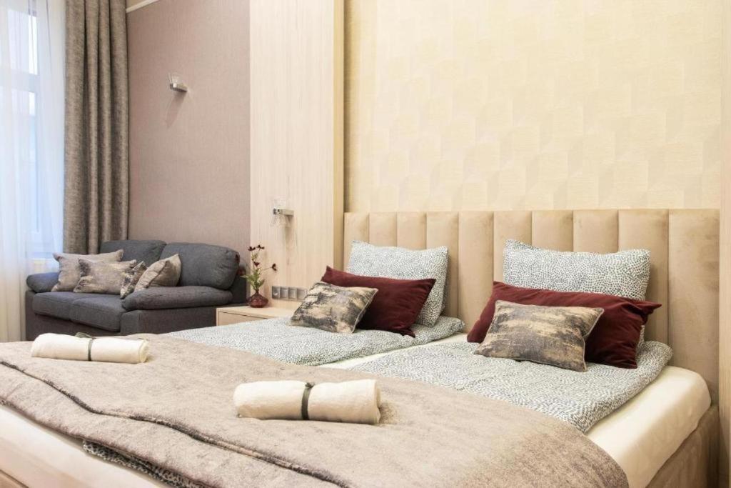 Revay 20 Suites By Corall Budapest Esterno foto