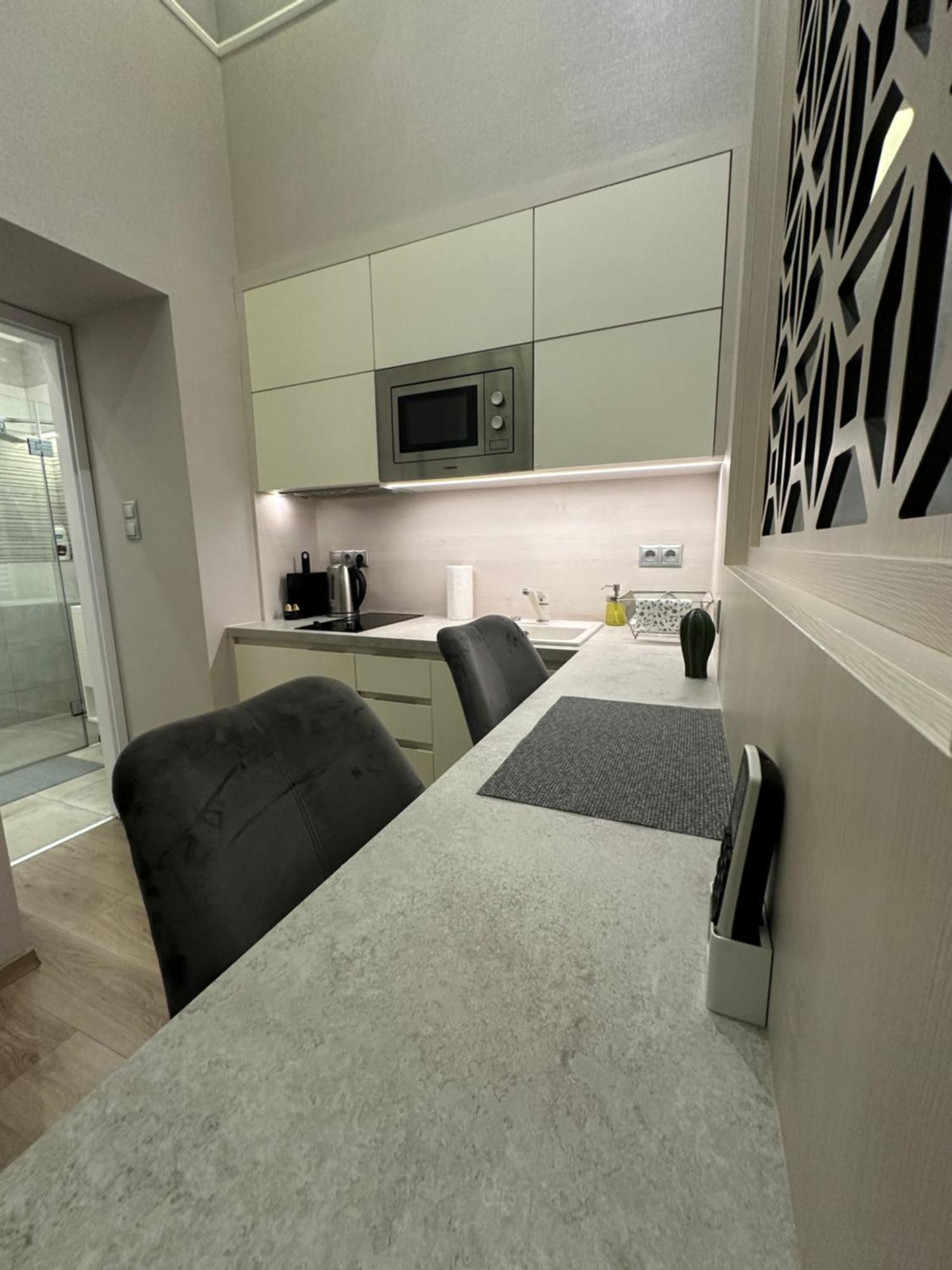 Revay 20 Suites By Corall Budapest Esterno foto