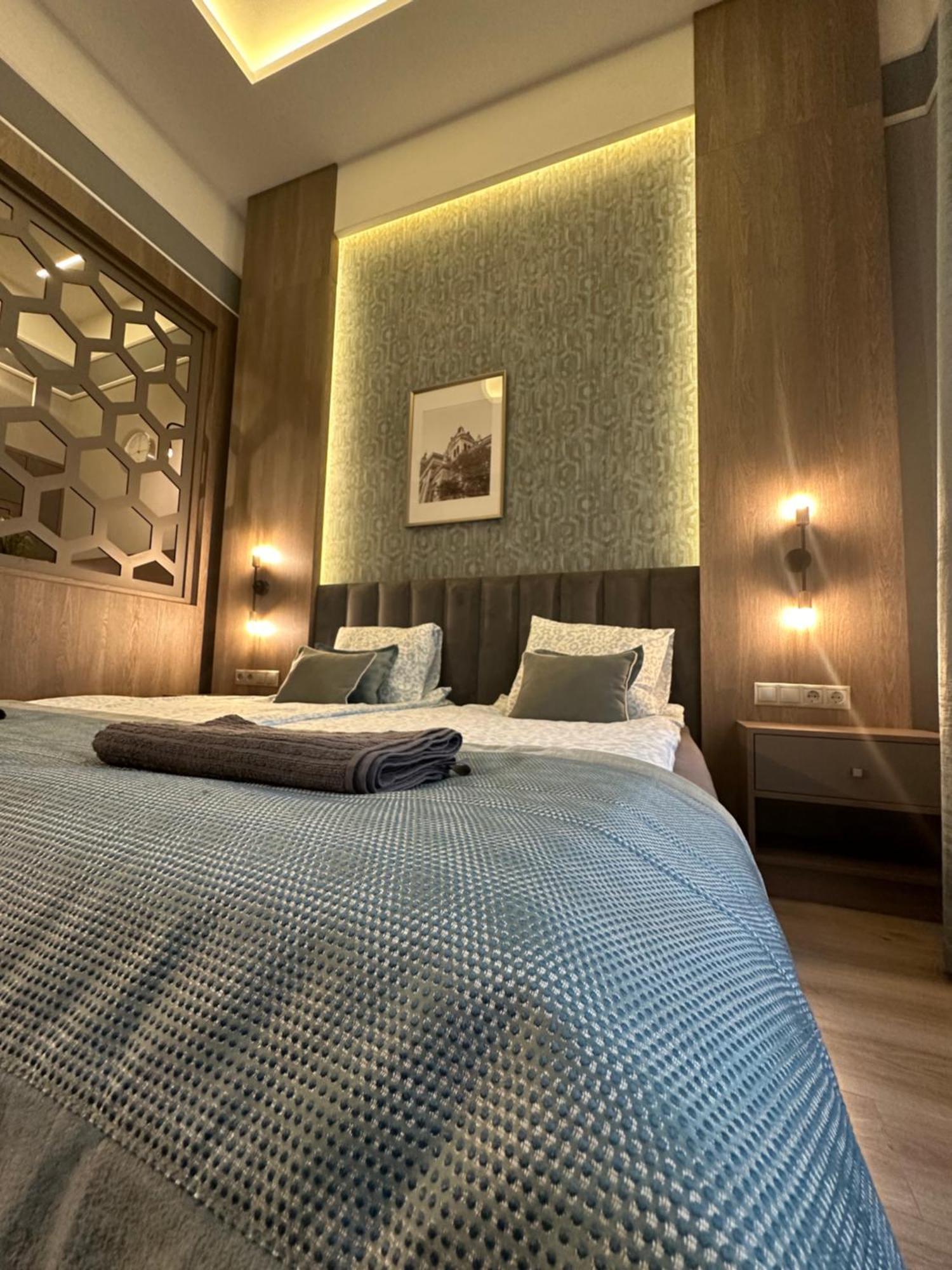Revay 20 Suites By Corall Budapest Esterno foto