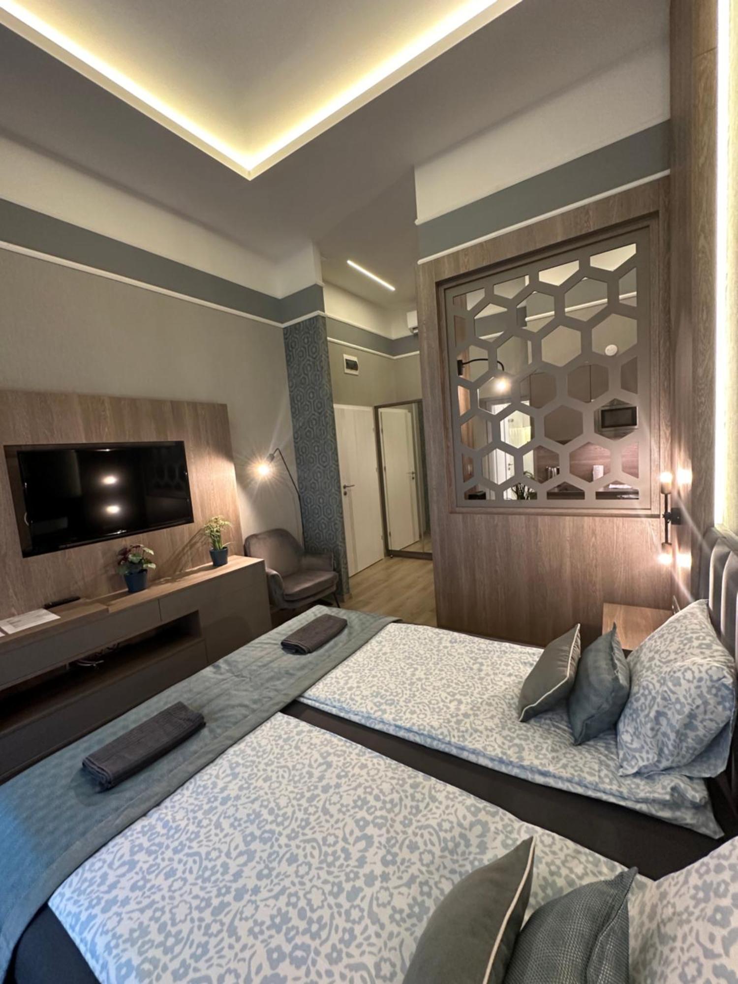Revay 20 Suites By Corall Budapest Esterno foto