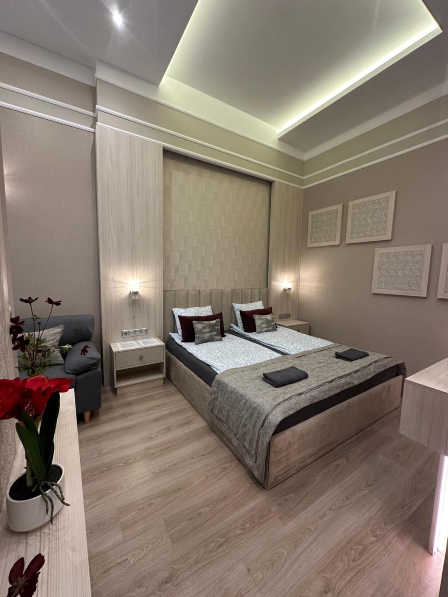 Revay 20 Suites By Corall Budapest Esterno foto